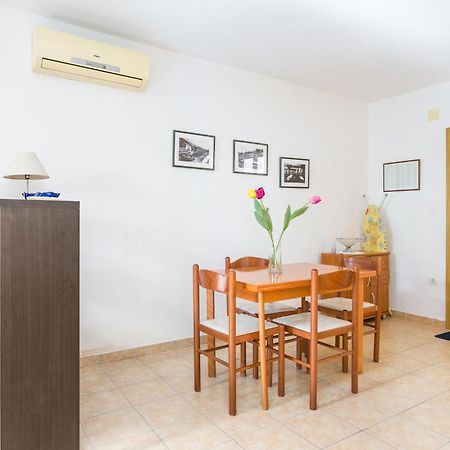 Apartments By The Sea Zivogosce - Porat, Makarska - 20207 Igrane Pokoj fotografie