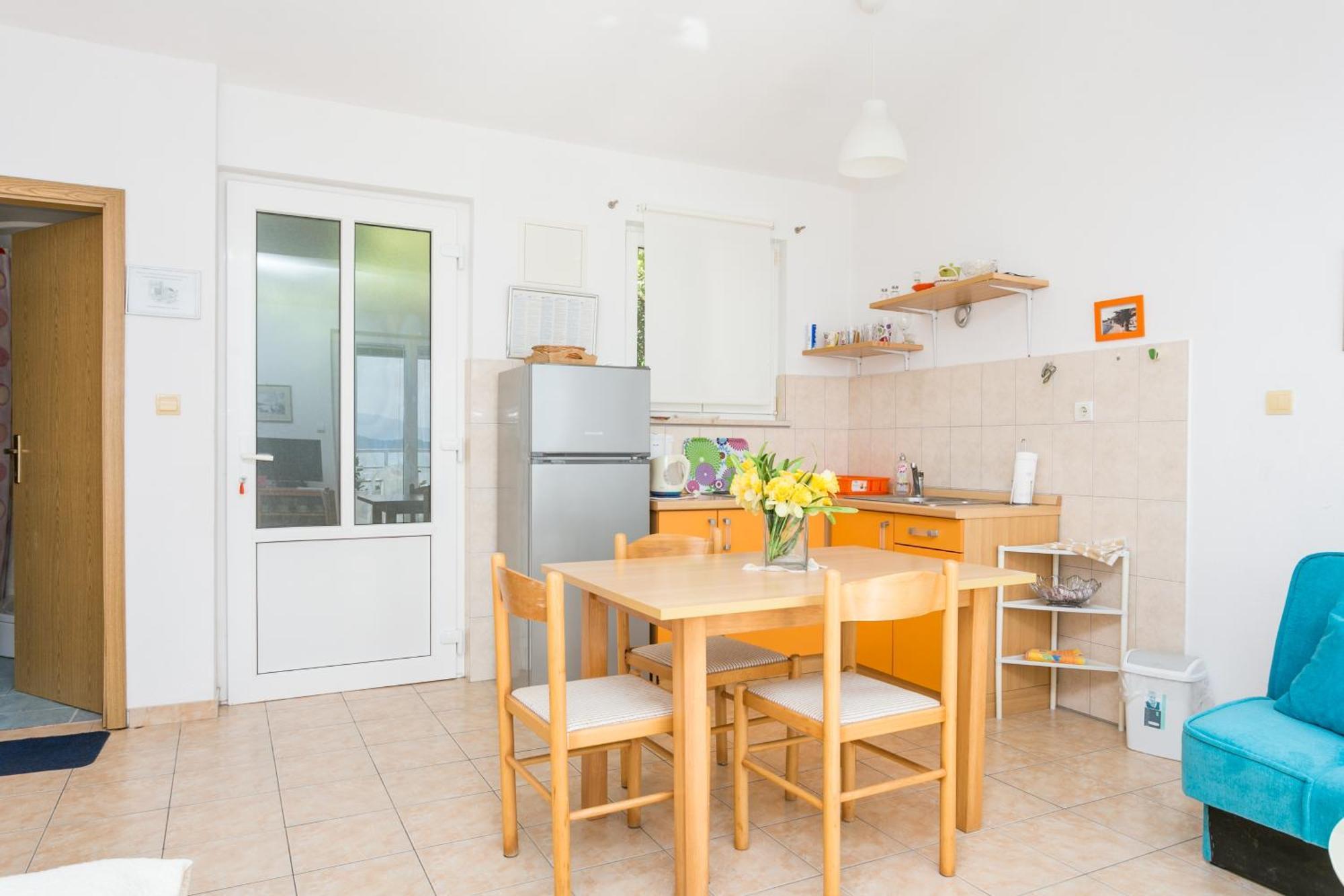 Apartments By The Sea Zivogosce - Porat, Makarska - 20207 Igrane Pokoj fotografie